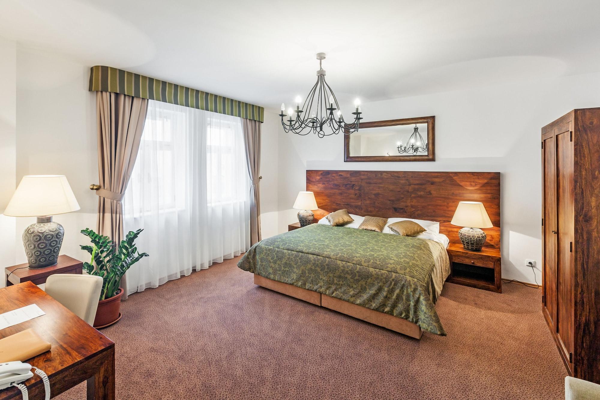 Hotel Residence Agnes Praha Bagian luar foto