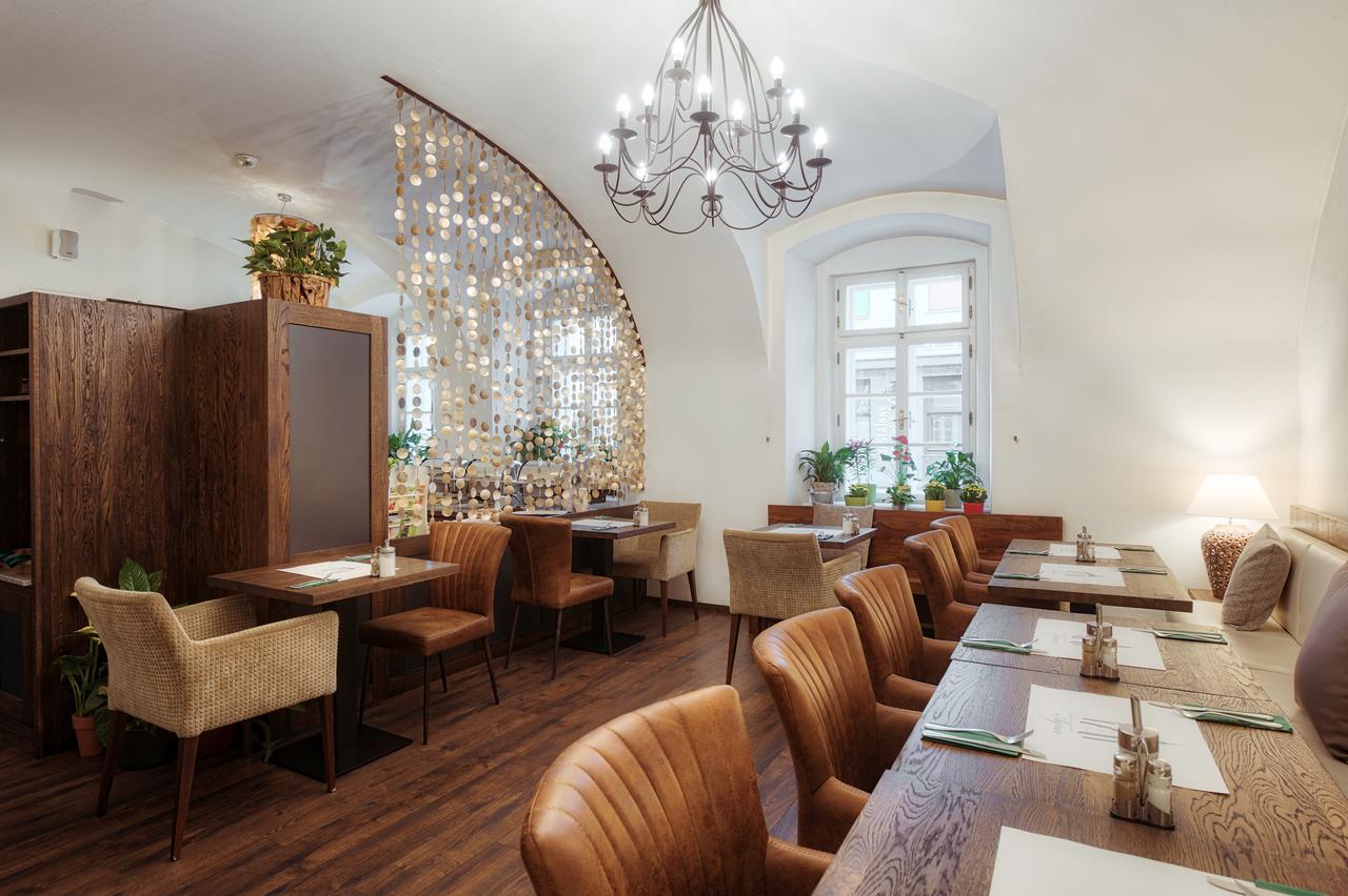 Hotel Residence Agnes Praha Bagian luar foto