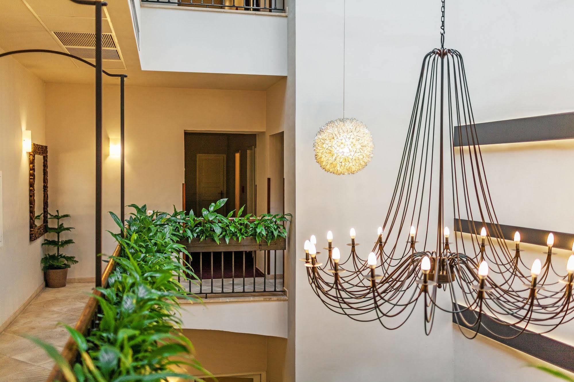 Hotel Residence Agnes Praha Bagian luar foto