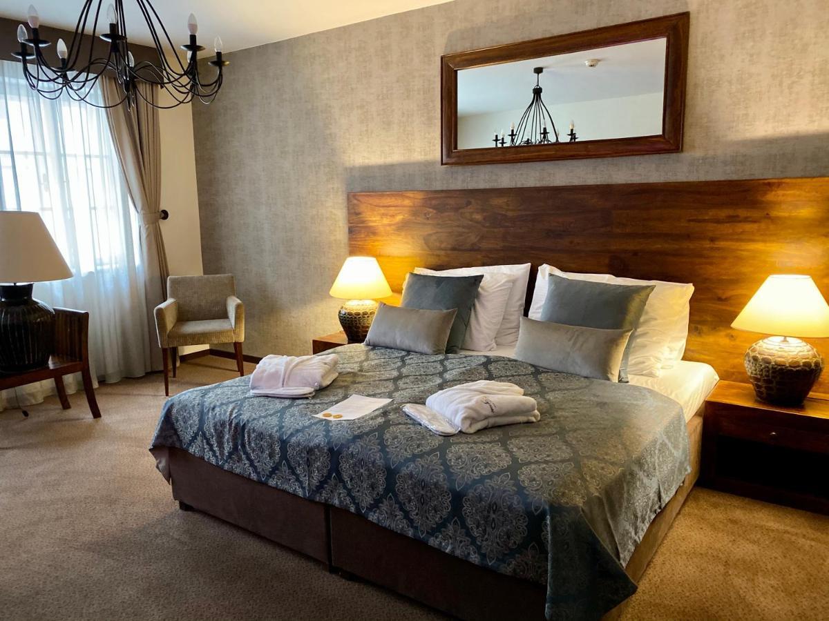 Hotel Residence Agnes Praha Bagian luar foto